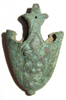 Cast-bronze sword scabbard chape with palmette and Baltic-Varangian ornamentation 1