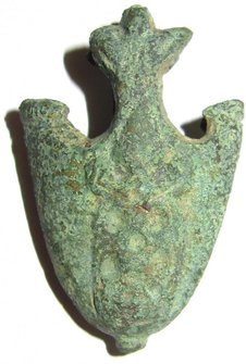 Cast-bronze sword scabbard chape with palmette and Baltic-Varangian ornamentation 1